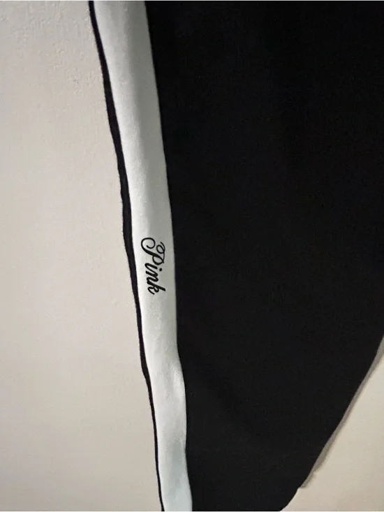 Black Leggings with White Side Stripe - Picture 2 of 4